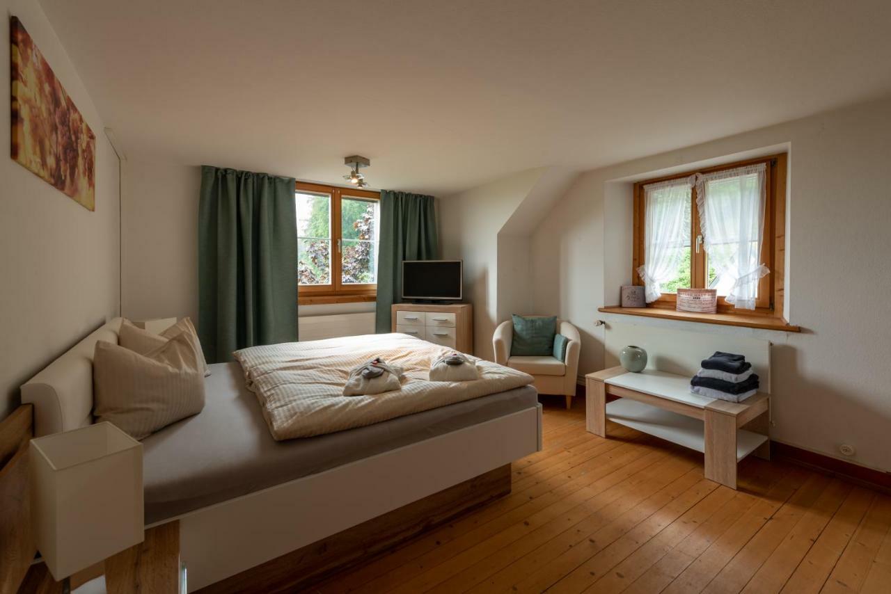 Landgasthof Farnsburg Ormalingen エクステリア 写真